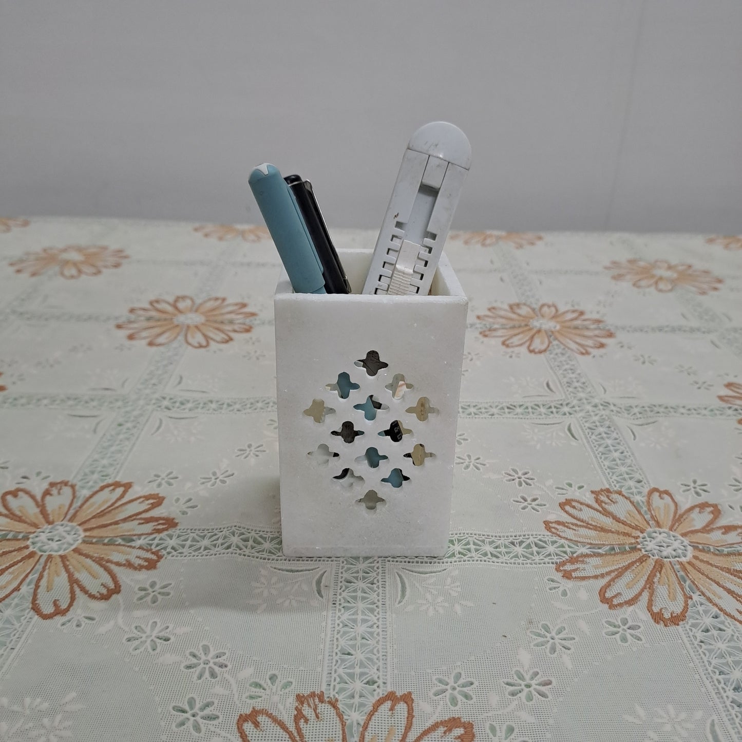 Rajasthani Duniyaa Handcrafted White Marble Pen Stand – Jali Design Desk Organizer