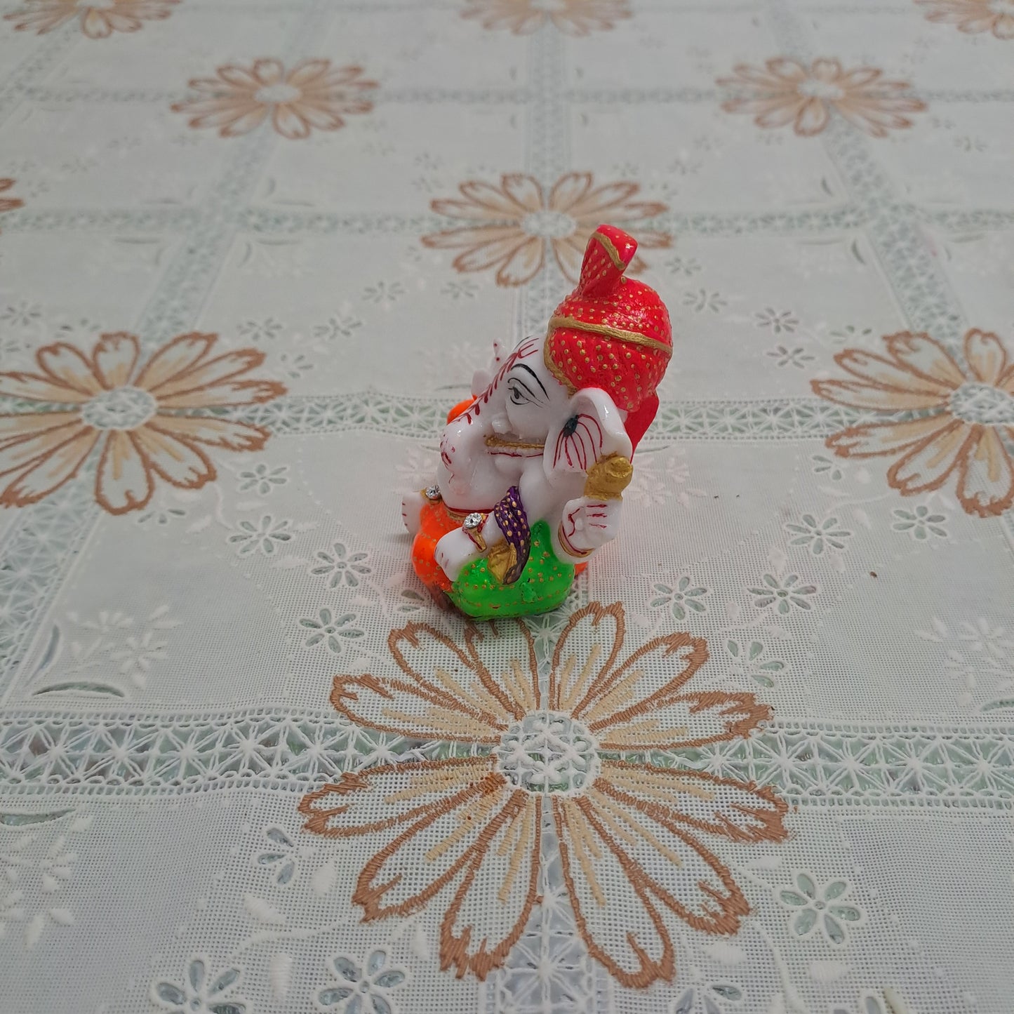 Rajasthani Duniyaa 4x4 Inch Marble Chowki with Resin Ganesh Idol – Compact Spiritual Decor