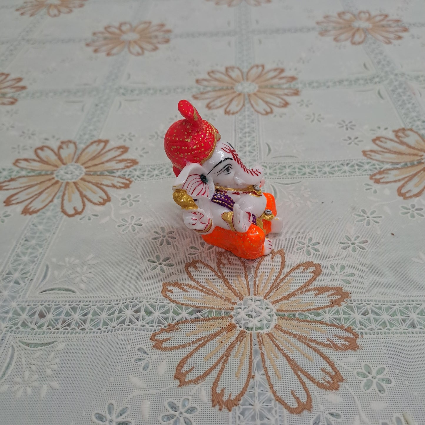Rajasthani Duniyaa 4x4 Inch Marble Chowki with Resin Ganesh Idol – Compact Spiritual Decor