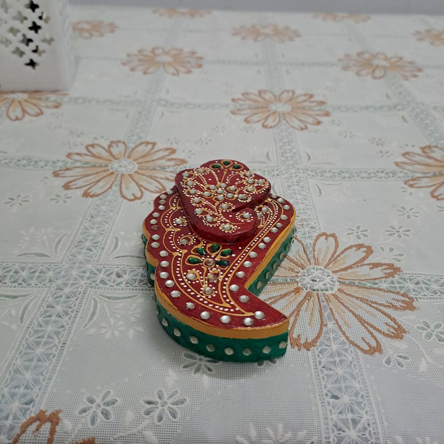 RajasthaniDuniyaa – 5 Inch Handcrafted Red Tilak Marble Chopda – Traditional Pooja Kumkum Holder