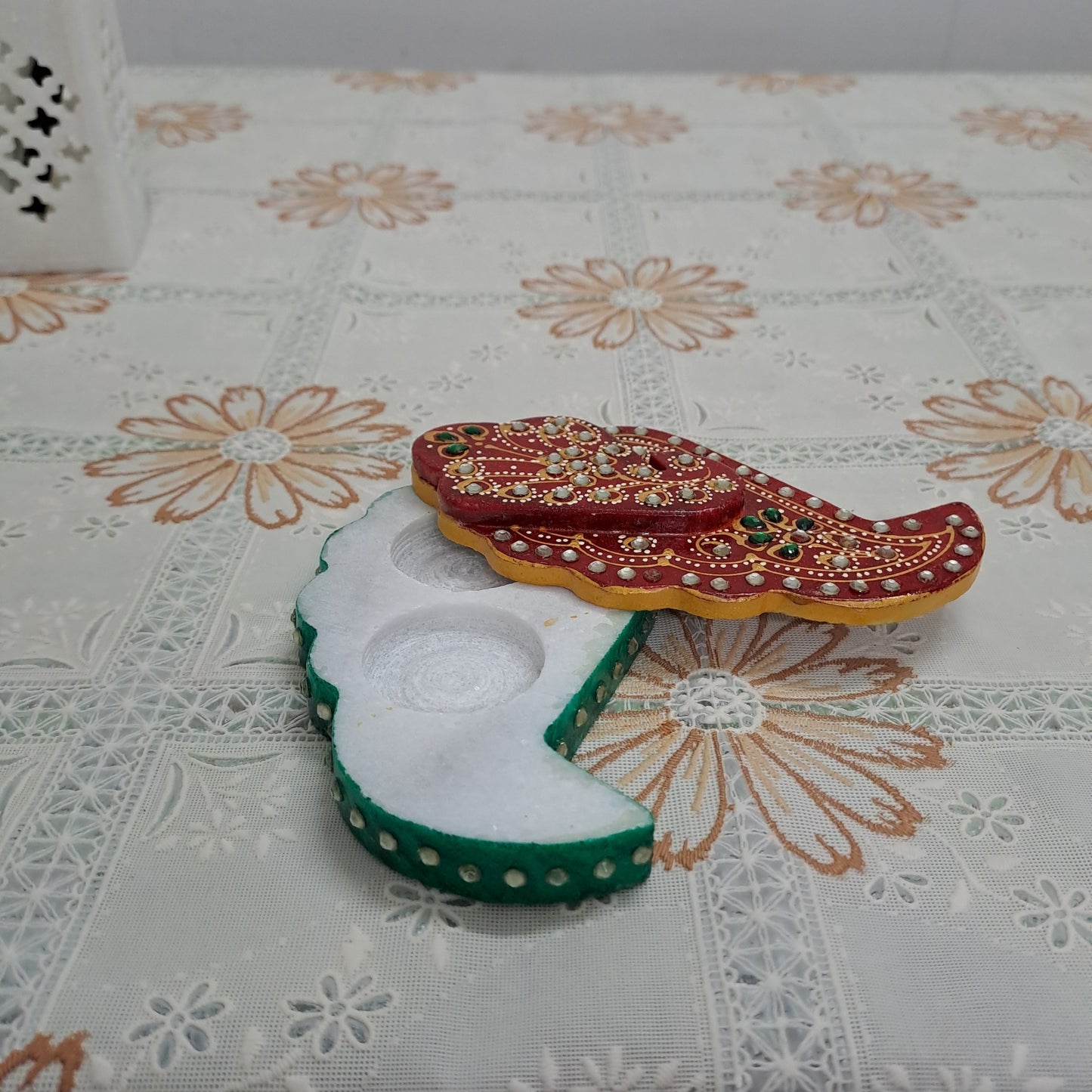 RajasthaniDuniyaa – 5 Inch Handcrafted Red Tilak Marble Chopda – Traditional Pooja Kumkum Holder