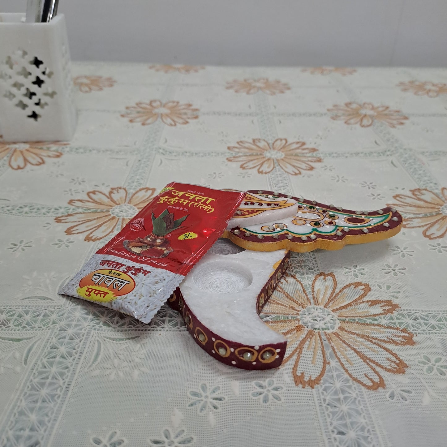 Rajasthani Duniyaa 5-Inch White Marble Tilak Chopda – Ganesha Trunk Shape